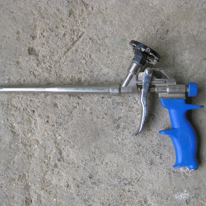 Four Advantages of Using Foam Gun Cleaning Tools for Spraying Insulat